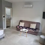 Georgiana 2 Apartment *