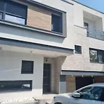 Georgiana 2 Apartment *