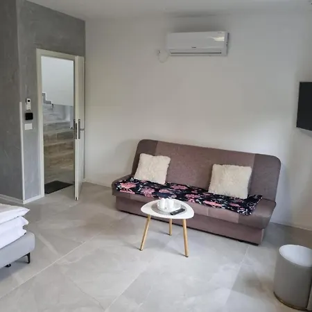 Georgiana 2 Apartment *