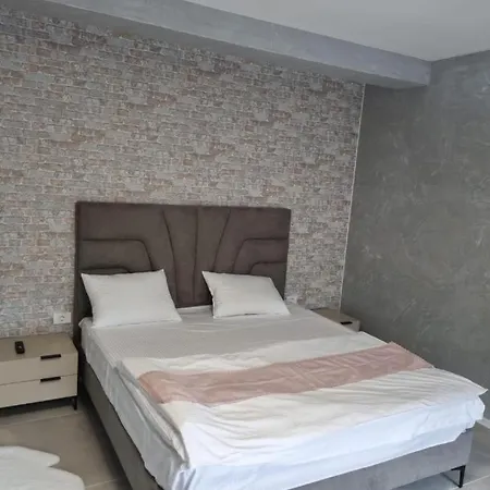 Georgiana 2 * Timisoara