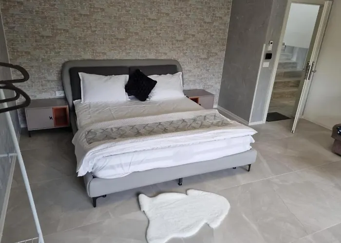 Apartment Georgiana 2 *